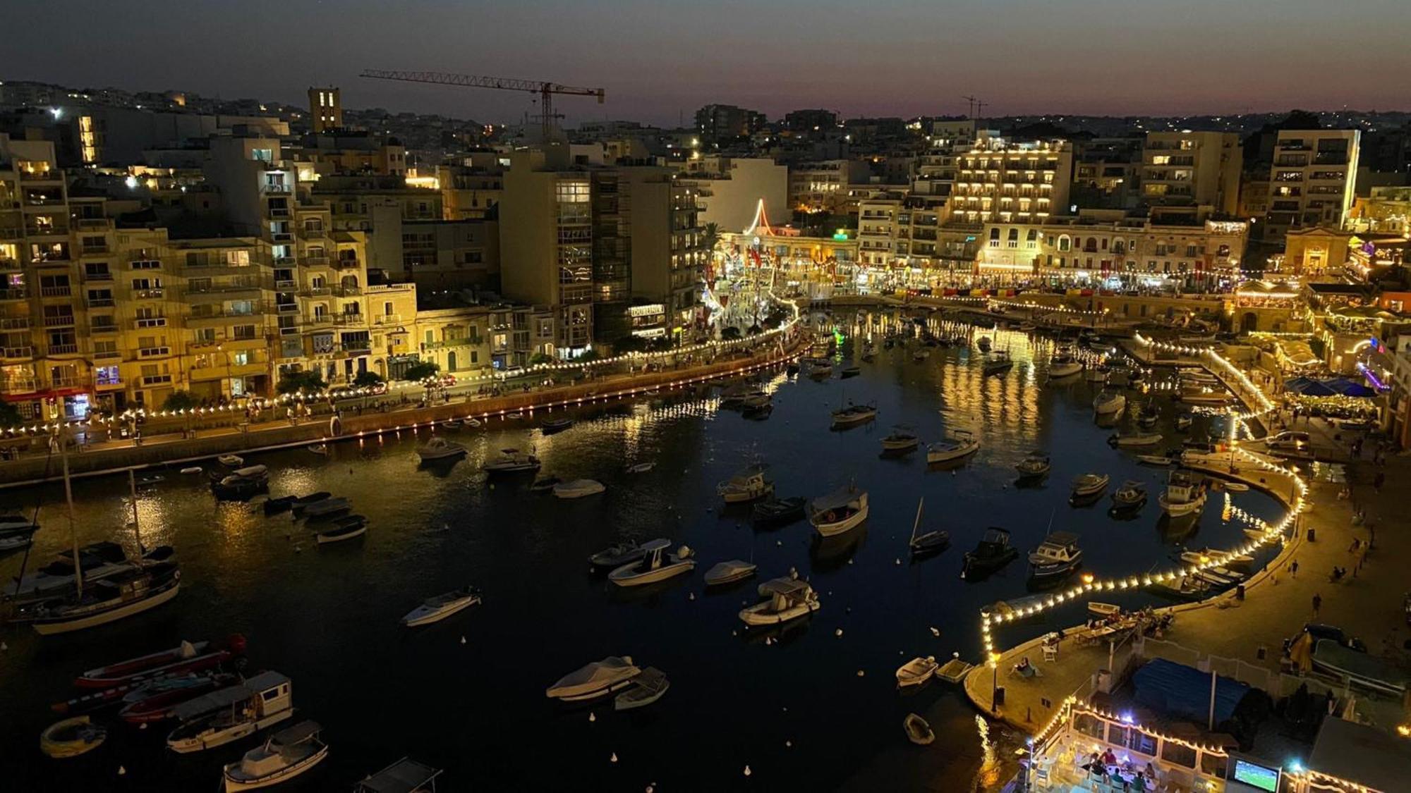 Apartamento 86 Spinola Bay San Julián Exterior foto