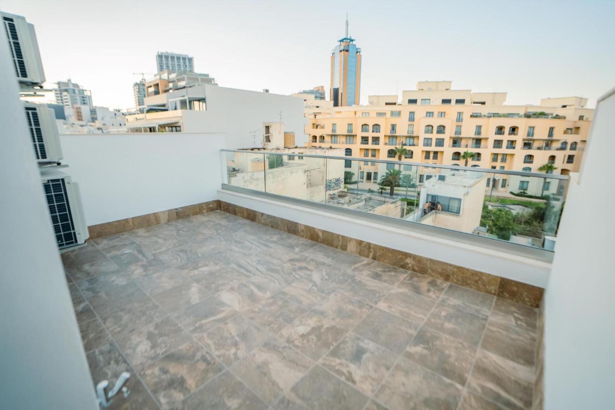 Apartamento 86 Spinola Bay San Julián Exterior foto