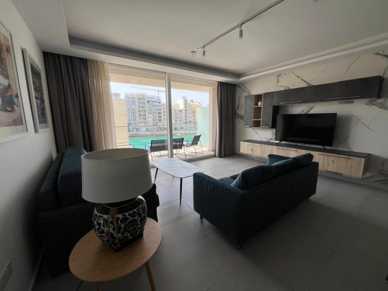 Apartamento 86 Spinola Bay San Julián Exterior foto