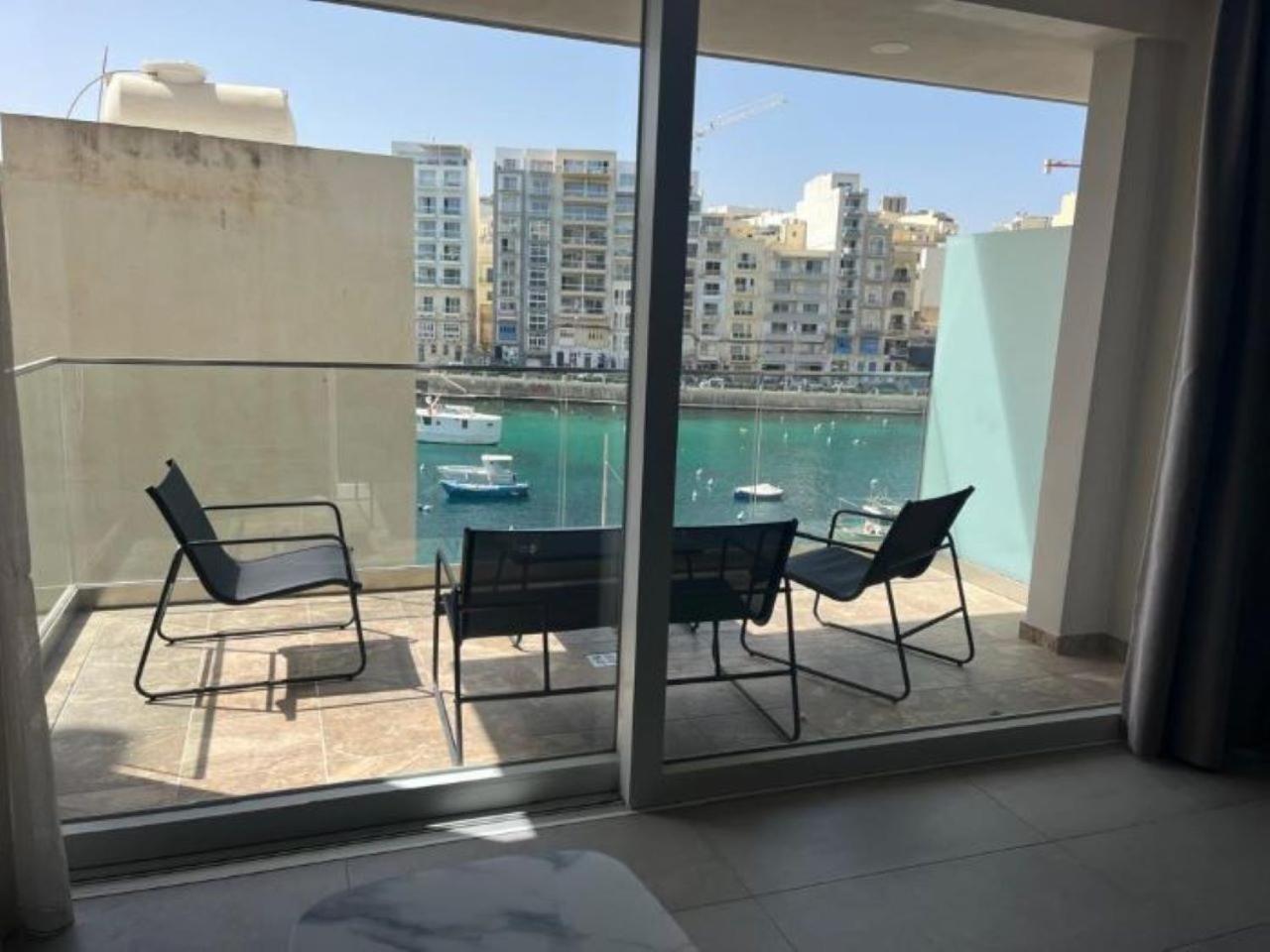 Apartamento 86 Spinola Bay San Julián Exterior foto