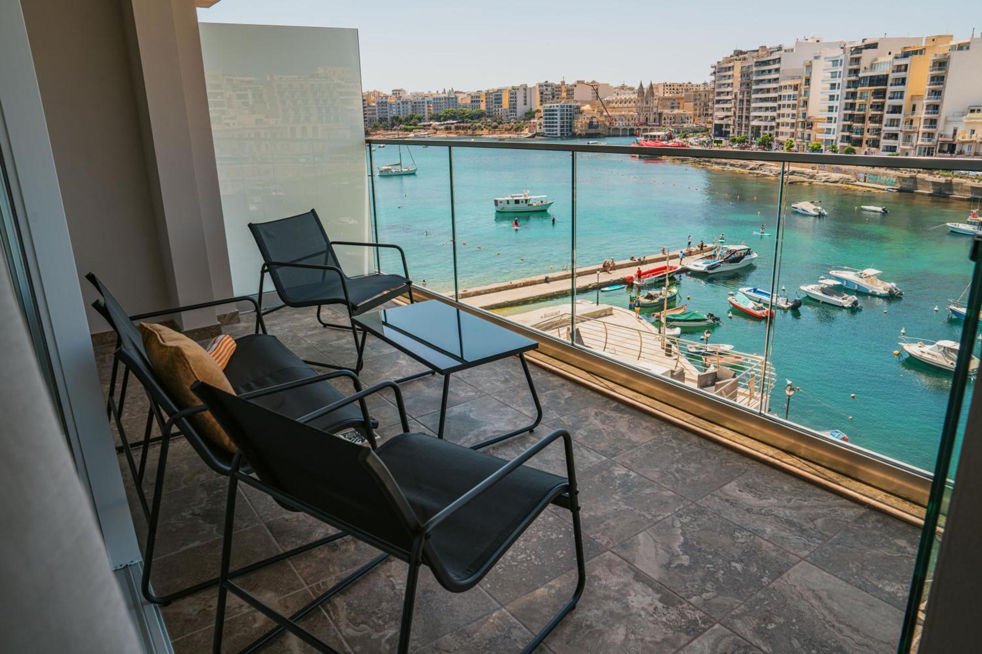 Apartamento 86 Spinola Bay San Julián Exterior foto