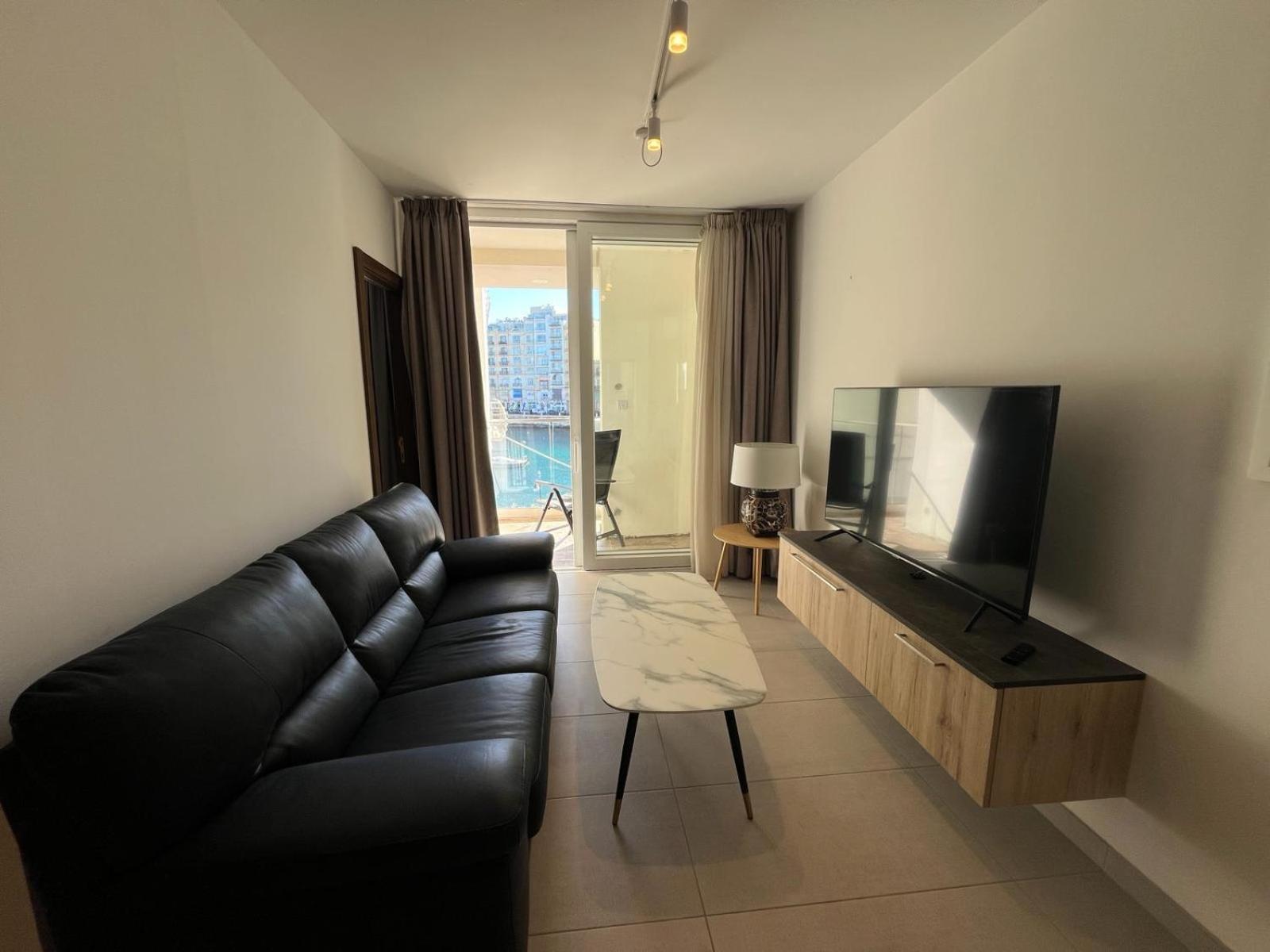 Apartamento 86 Spinola Bay San Julián Habitación foto